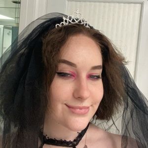 Meet your Posher, Nickola